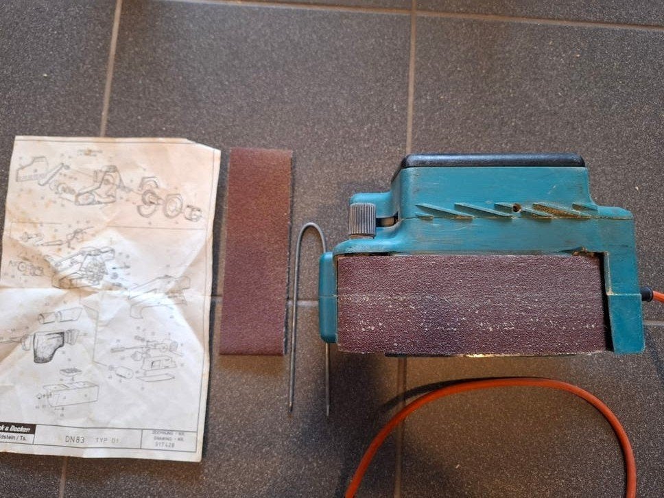 Black & Decker bandschuurmachine type DN83/D1, Ophalen of Verzenden, Gebruikt, Minder dan 600 watt, Bandschuurmachine
