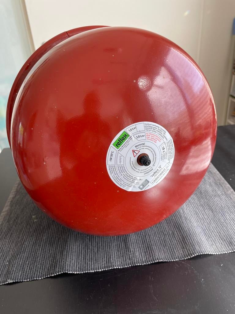 Reflex Expansievat 18L - Nieuw, 30 tot 80 cm, Overige typen, Nieuw, Minder dan 60 cm