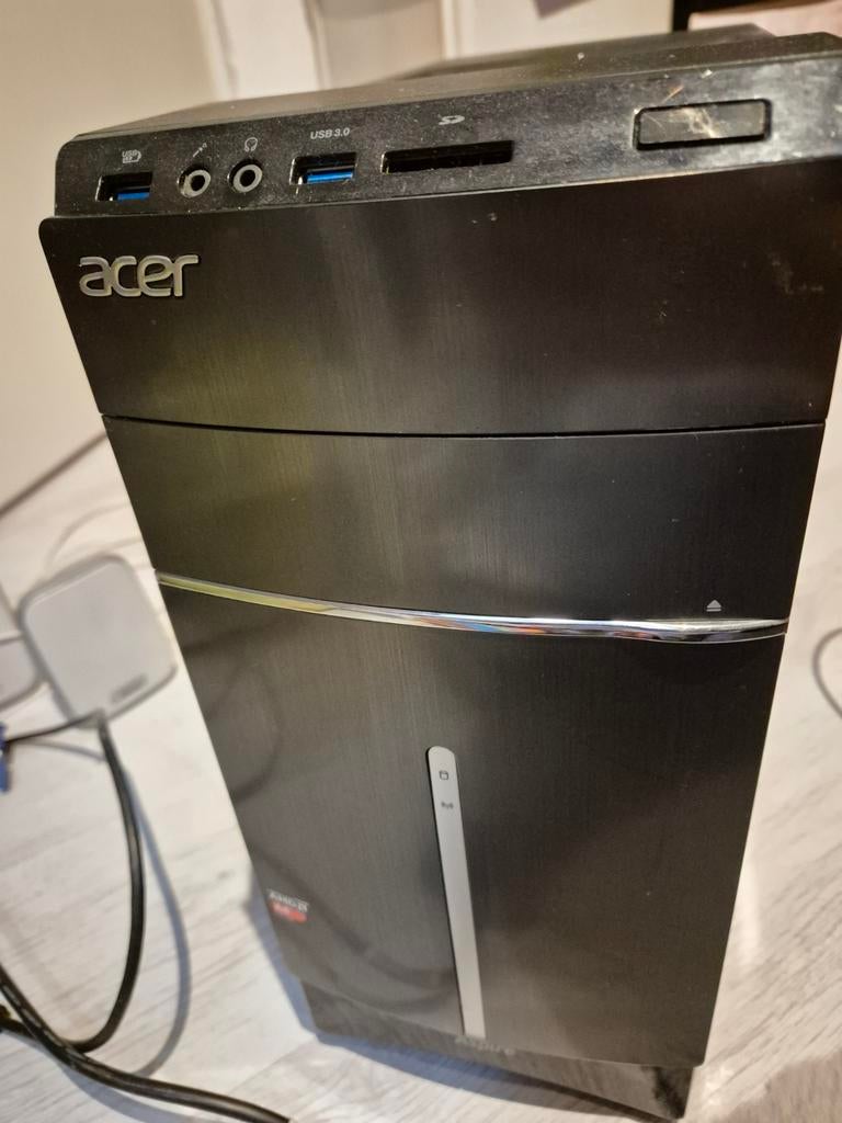 Acer Desktop PC AMD A4-5000, 8GB RAM, 1TB HDD + Speakers, Ophalen