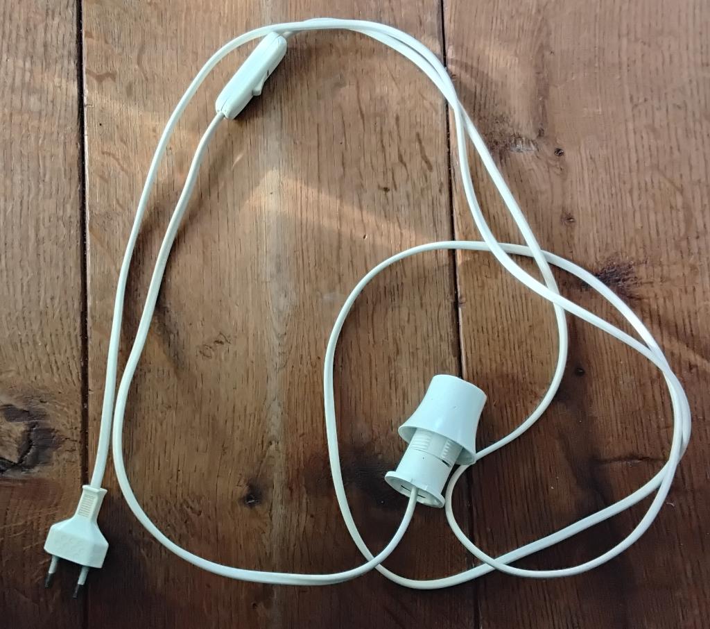 Kabel met schakelaar, stekker en fitting, Doe-het-zelf en Verbouw, Elektra en Kabels, Ophalen of Verzenden, Gebruikt, Overige typen