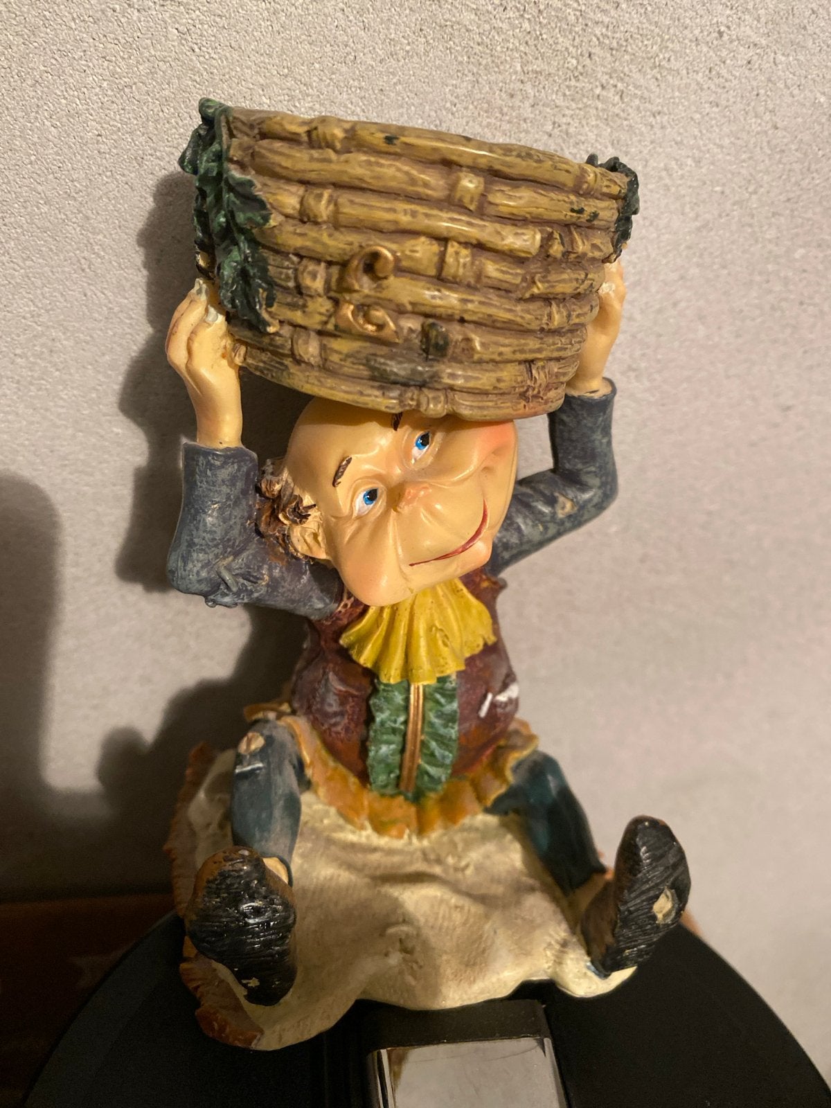 Efteling Laaf Collection beeldje: Laaf met mand, Verzamelen, Ophalen of Verzenden, Zo goed als nieuw