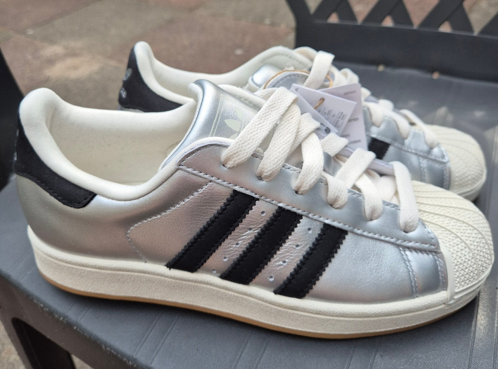Nieuwe Adidas Superstar sneakers zilver/zwart  Maat 38 2/3, Adidas, Zwart, Nieuw, Ophalen of Verzenden