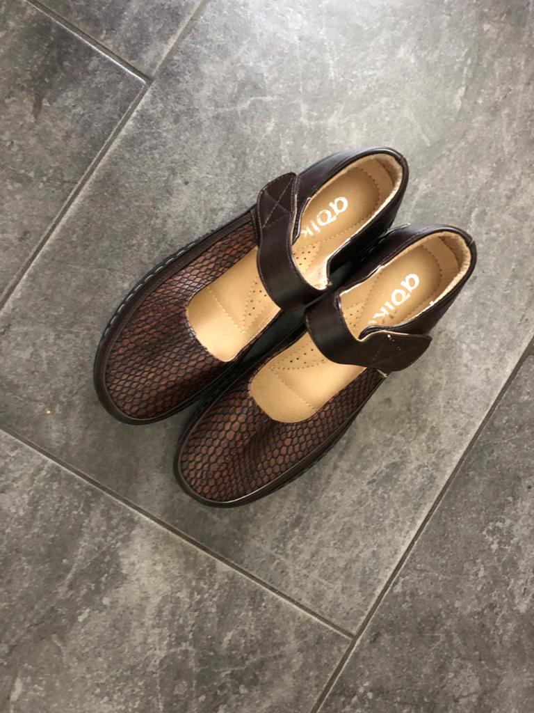 Nieuwe Retro bruine ballerina's Adika mt 37, Bruin, Nieuw, Ballerina's, Ophalen of Verzenden