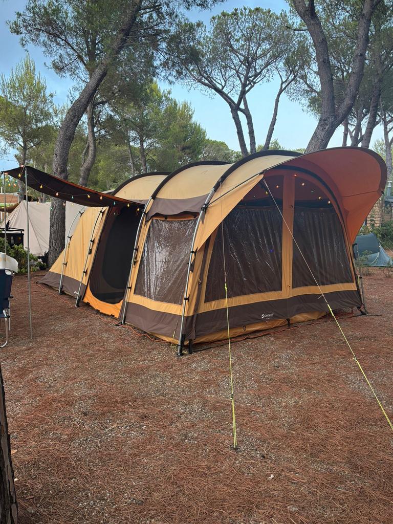 Tunnel tent Outwell Hilo Reef 4 persoons -, Caravans en Kamperen, Ophalen of Verzenden, Gebruikt, Tot en met 4