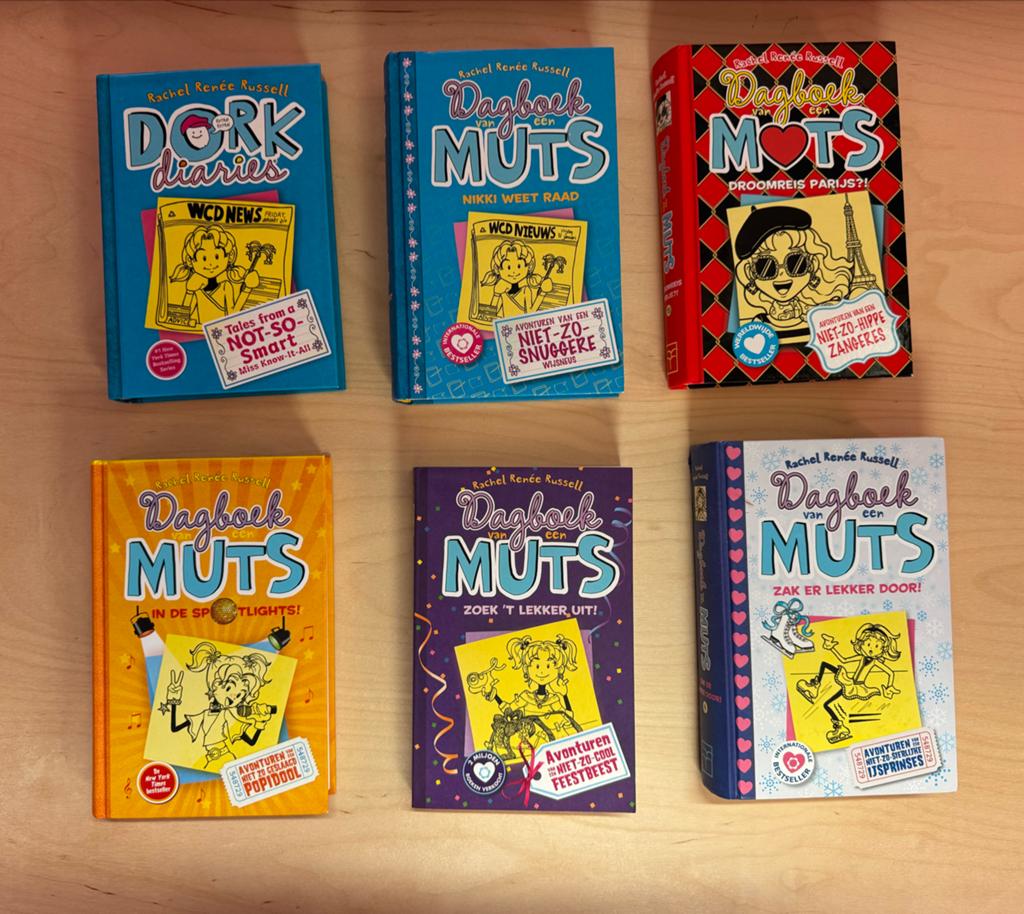 Dagboek van een Muts & Dork Diaries boeken (6 stuks), Ophalen of Verzenden, Zo goed als nieuw
