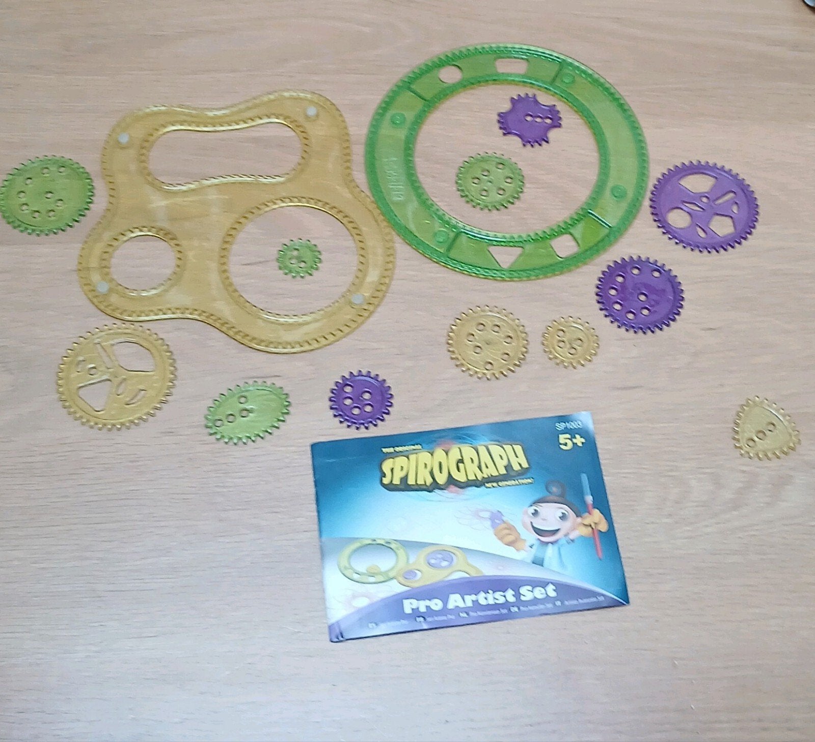 Spirograph pro artist set, Kinderen en Baby's, Speelgoed | Educatief en Creatief, Ophalen of Verzenden, Zo goed als nieuw, Knutselen