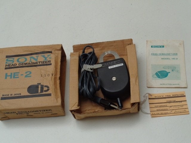 SONY Head Demagnetizer Model HE-2  / 110 volt, Ophalen of Verzenden, Zo goed als nieuw, Overige meters