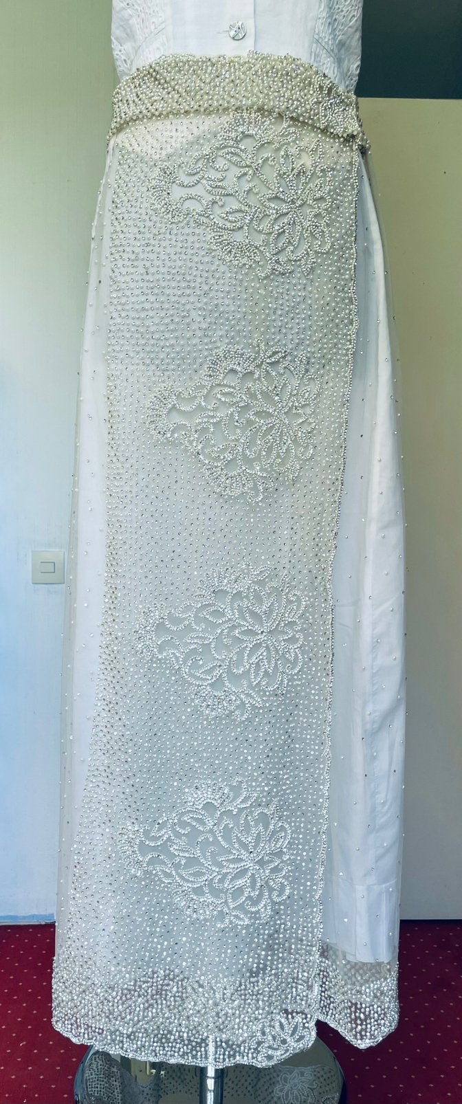 Lange Witte Wikkel-Rok met steentjes, pareltjes en kraaltjes, Ophalen of Verzenden, Nieuw, Wit, Onder de knie