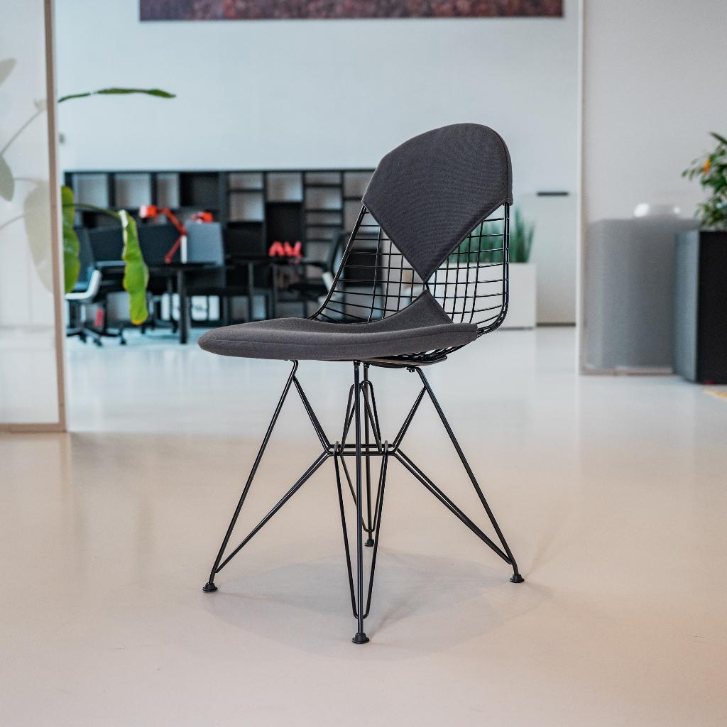 VITRA WIRE CHAIR DKR stoel, Huis en Inrichting, Stoelen, Zo goed als nieuw, Eén, Metaal, Stof, Zwart, Ophalen