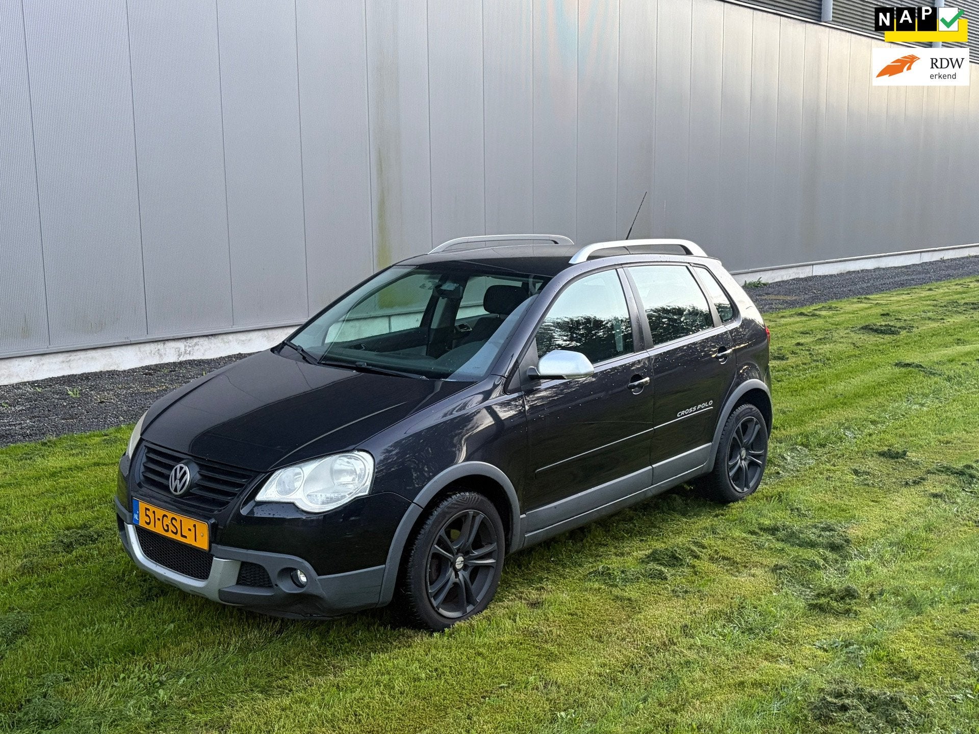 Volkswagen Polo 1.4-16V Cross, Auto's, Voorwielaandrijving, Dealer onderhouden, Zwart, Origineel Nederlands