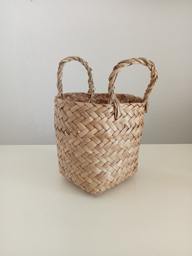 Mini mandje hengsels zeegras hoog decoratie, Overige materialen, Overige typen, Ophalen of Verzenden, Zo goed als nieuw