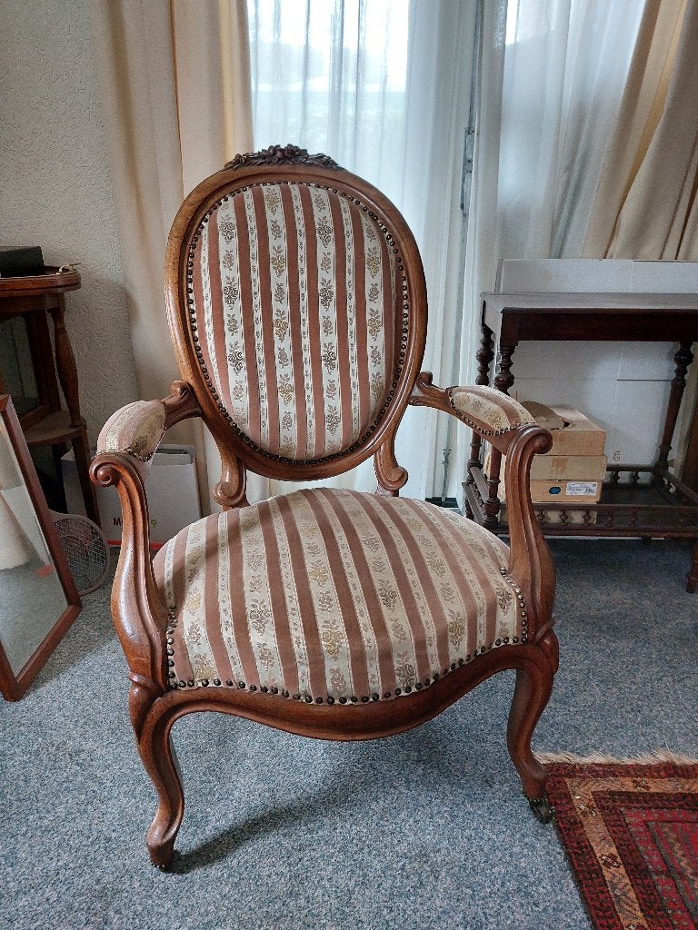 te koop antiek stoel, Ophalen