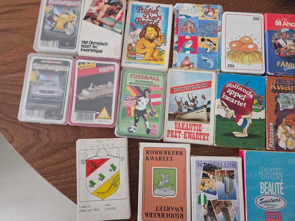 16 complete kwartetspellen - Diverse thema's, Vijf spelers of meer, Ophalen of Verzenden, Gebruikt