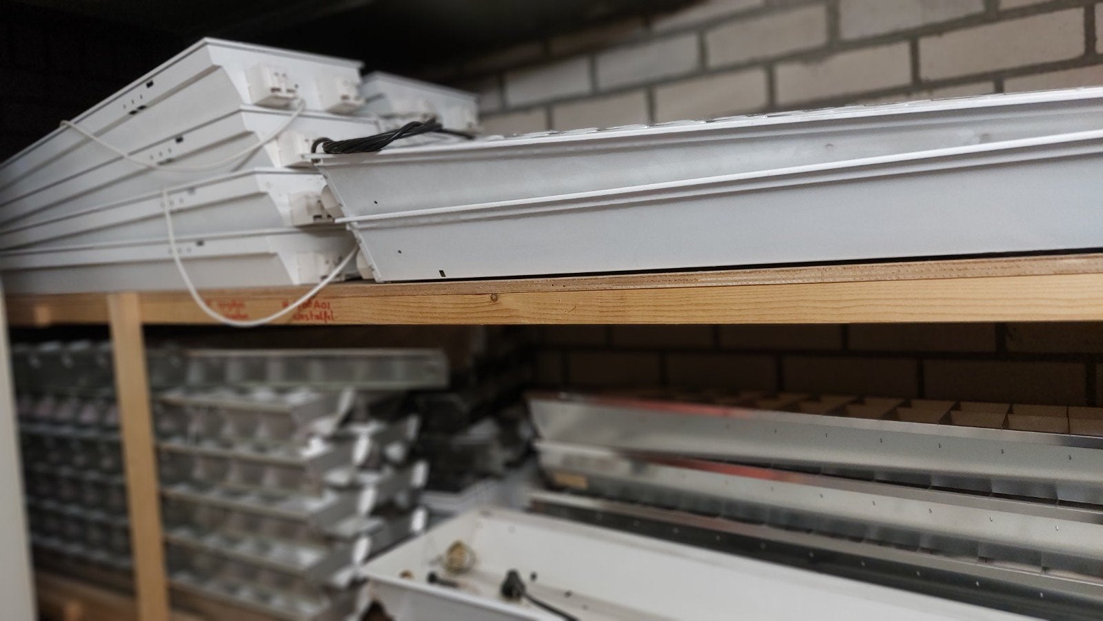 Lichtbakken, Doe-het-zelf en Verbouw, Metalen, Ophalen, Gebruikt