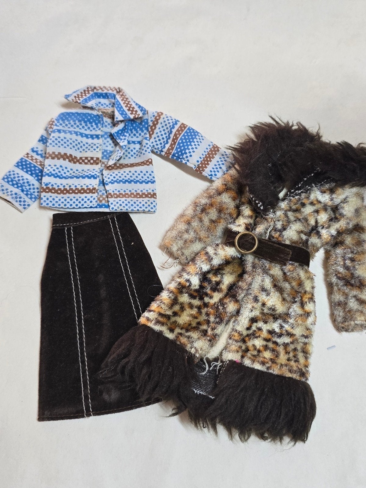 Vintage Barbie kleding set: bontjas, blouse, rok, Gebruikt, Info@mattel.nl, Ophalen of Verzenden, Mattel