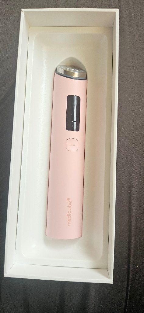 Medicube Age-R Booster Pro X2 Skincare Device (Like New), Ophalen of Verzenden, Zo goed als nieuw, Gehele gezicht