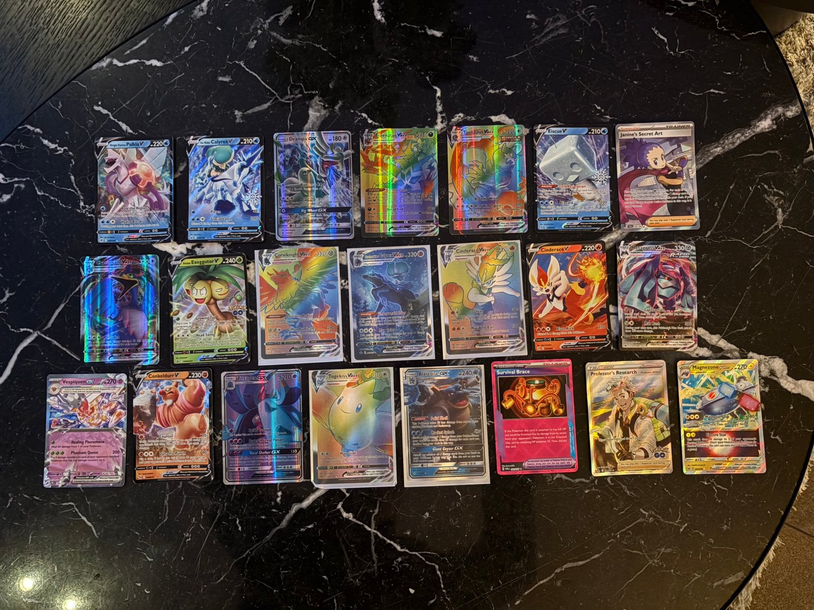 Pokémon Kaarten met waarde., Ophalen of Verzenden, Zo goed als nieuw, Meerdere kaarten