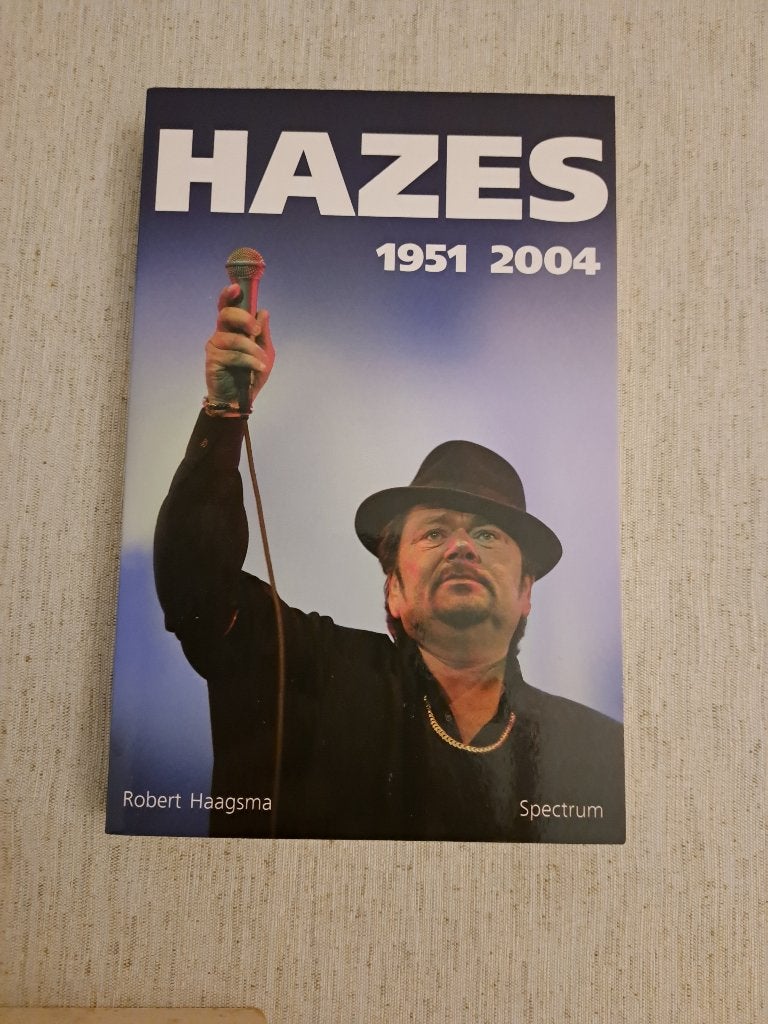 Titel: Hazes 1952-2004 / Schrijver: Robert Haagsma, Ophalen of Verzenden, Zo goed als nieuw