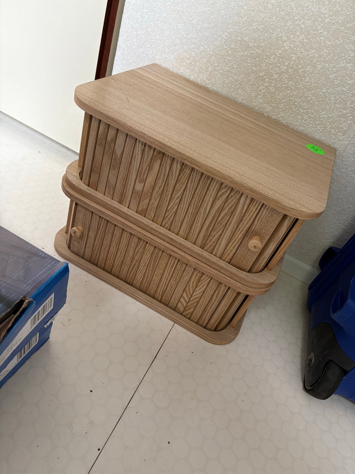 WOOOD zwevende nachtkastjes (2 stuks), Huis en Inrichting, Slaapkamer | Nachtkastjes, Gebruikt, Hout, Ophalen