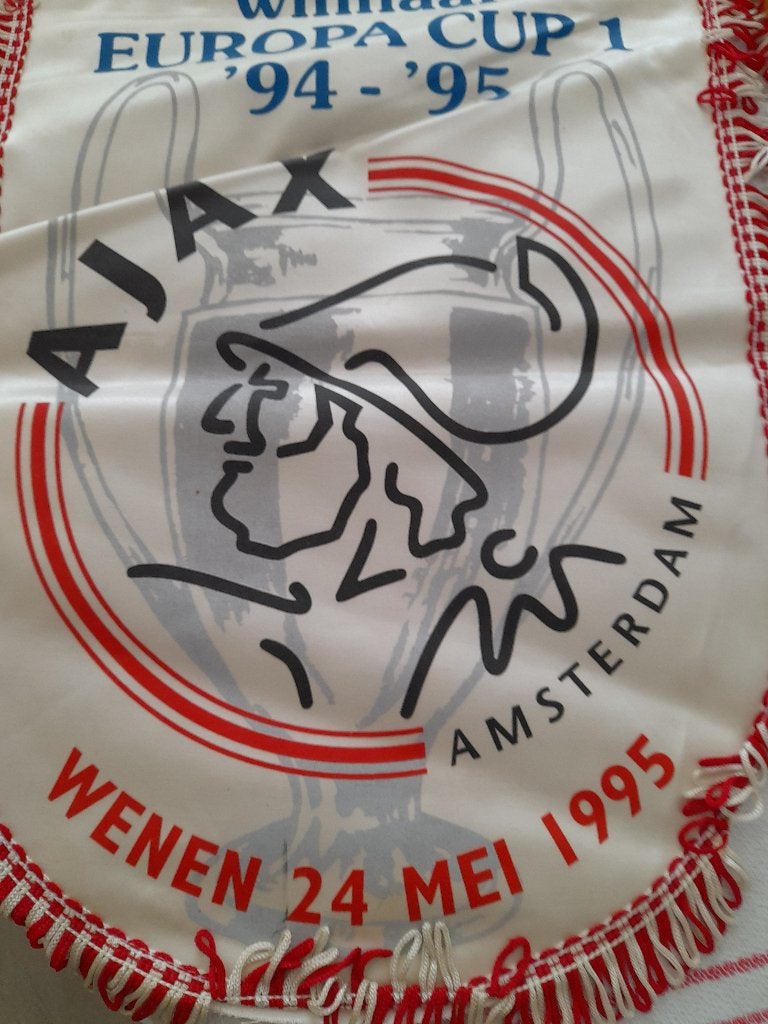 VOETBAL VAAN  AJAX 2, Ophalen of Verzenden, Zo goed als nieuw, Ajax, Vaantje of Sjaal
