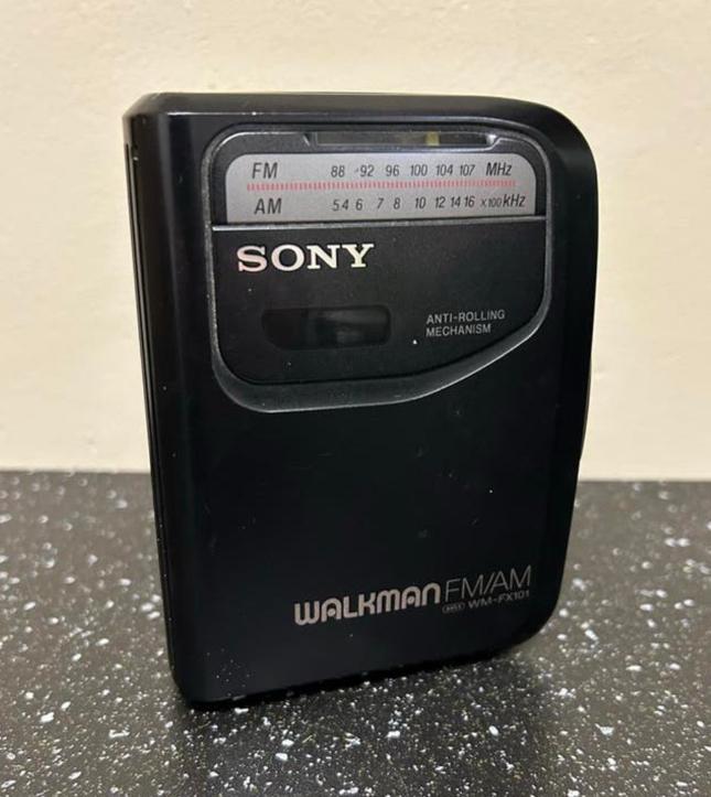 Sony Walkman WM-FX101 in uitstekende staat!, Audio, Tv en Foto, Walkmans, Discmans en Minidiscspelers, Ophalen of Verzenden, Overige typen