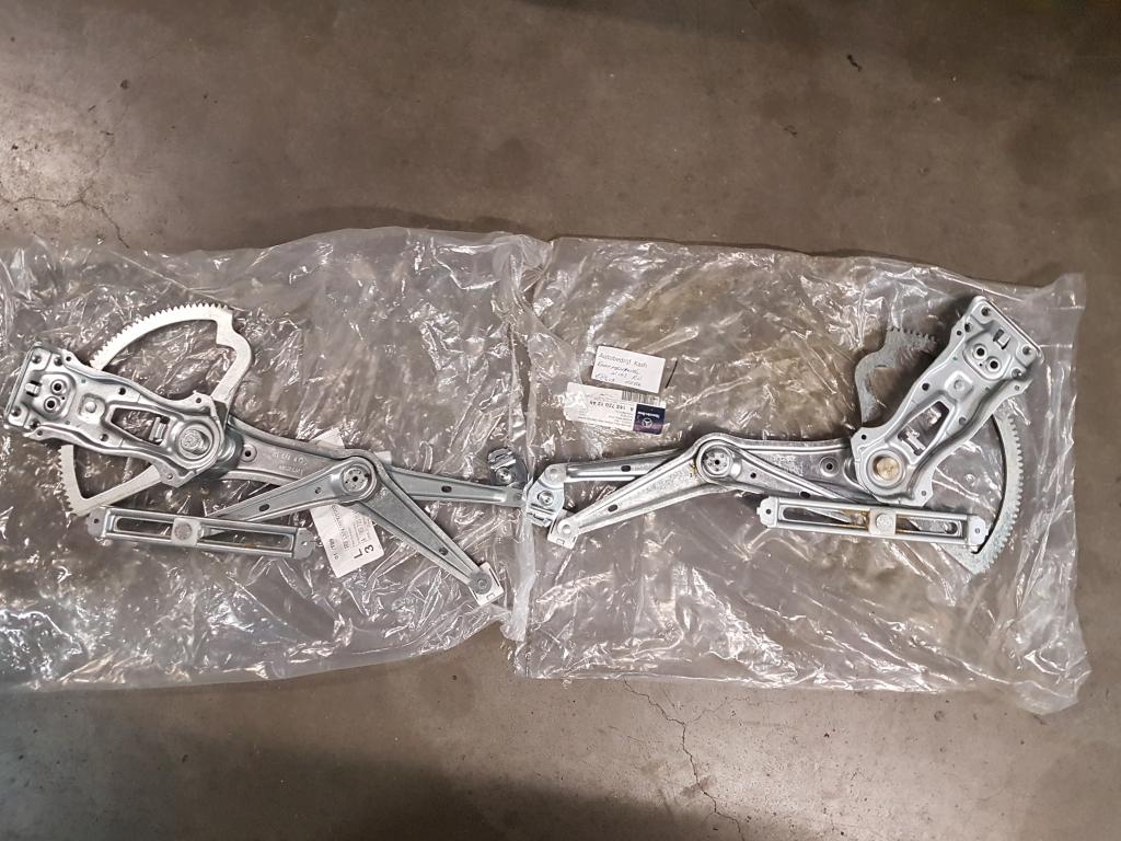 Nieuwe originele raammechaniek Mercedes W163 ML L+R voordeur, Auto-onderdelen, Ruiten en Toebehoren, Niet ingevuld, Mercedes-Benz
