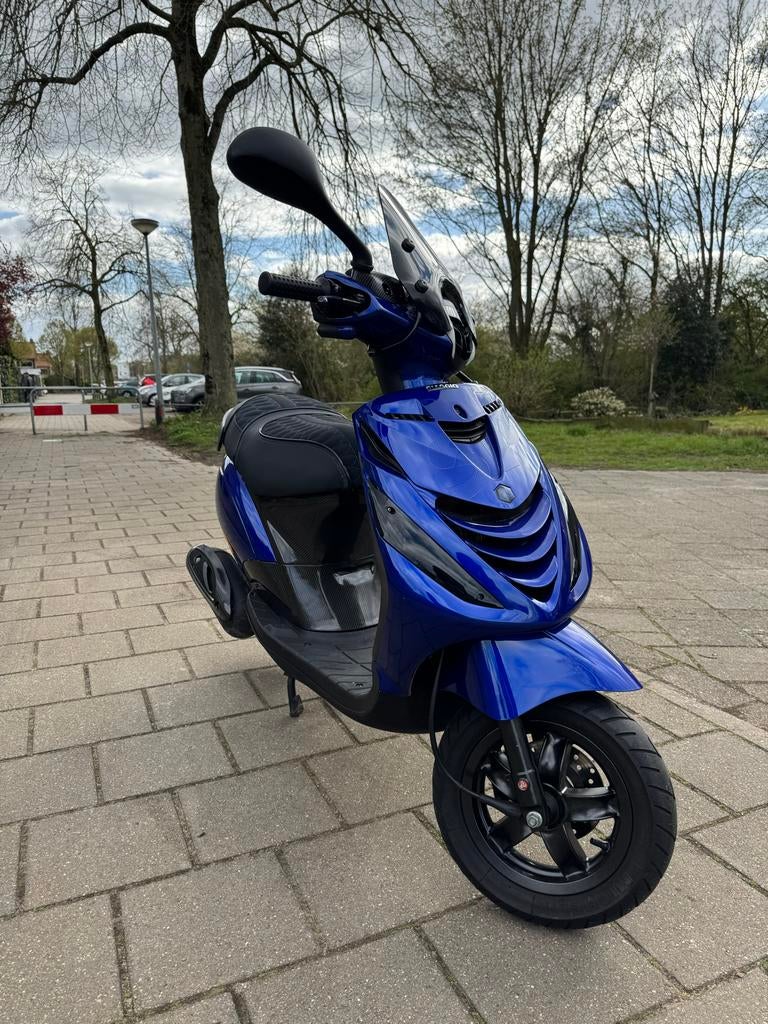 Piaggio Zip - Sportief en Betrouwbaar, Ophalen, Maximaal 45 km/u, Zip, Zo goed als nieuw