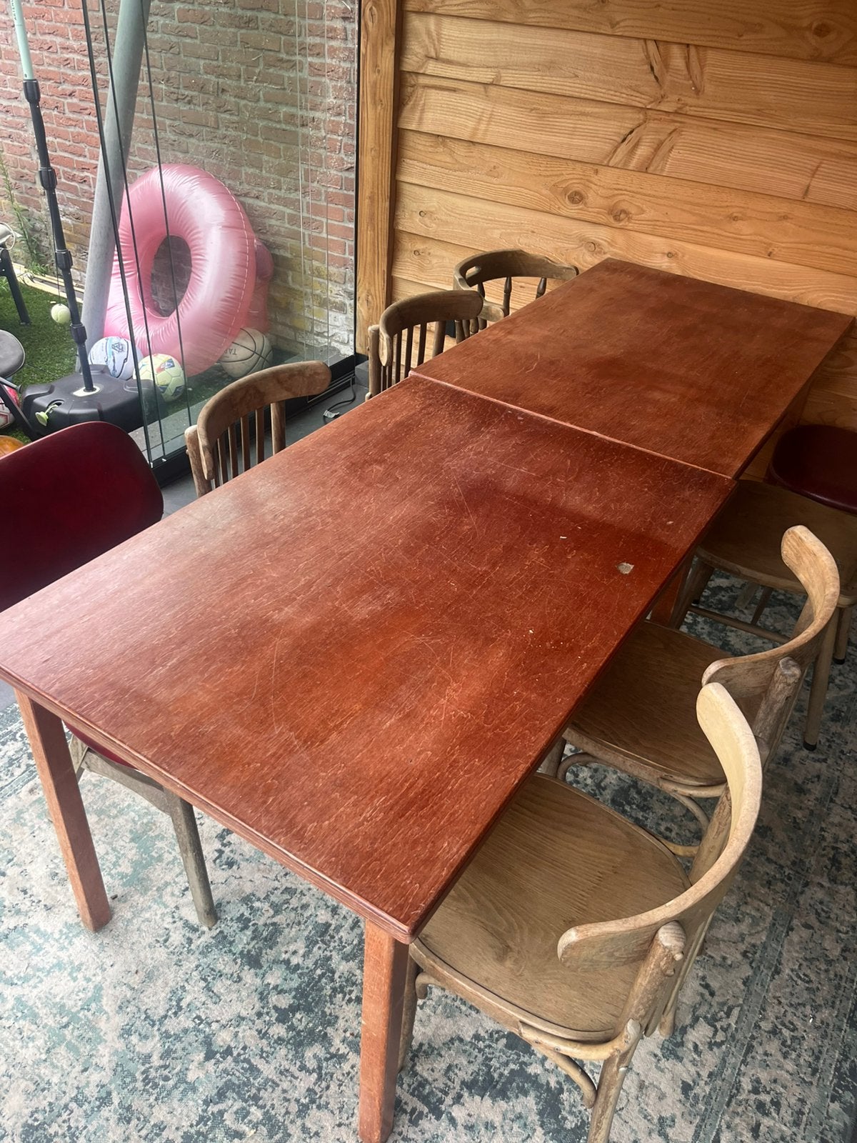2 tafels met 8 stoelen, Ophalen