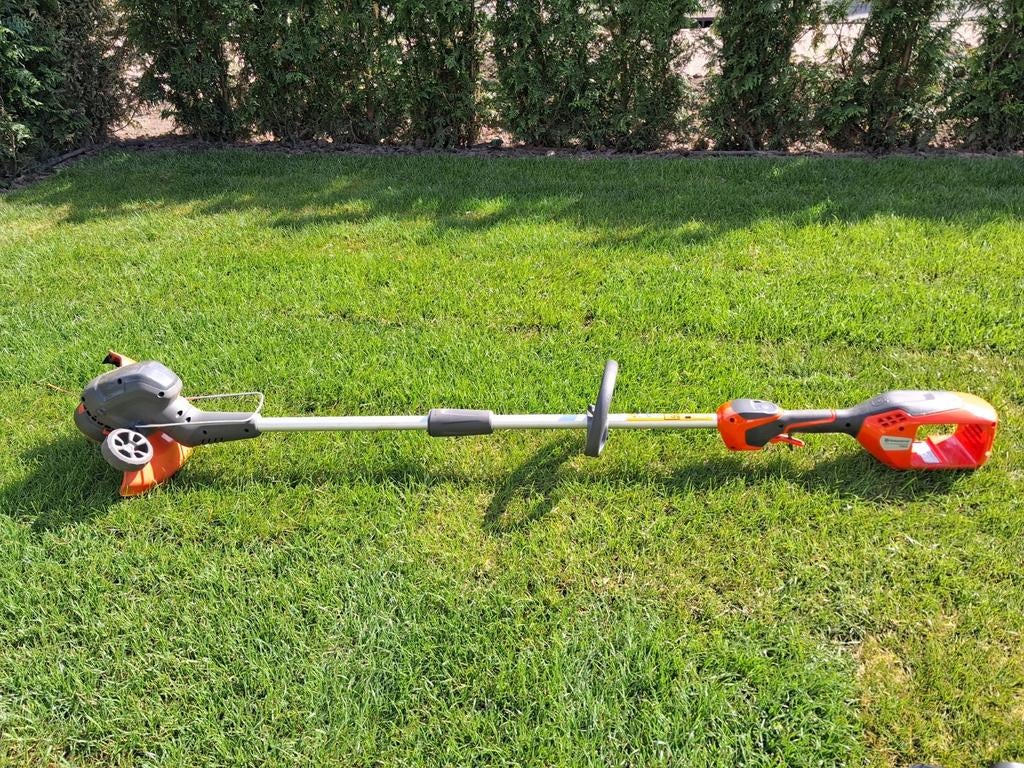 Husqvarna strimmer bosmaaier accu, Tuin en Terras, Ophalen, Zo goed als nieuw, Accu