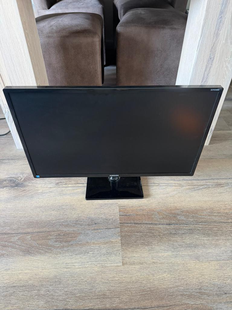 Samsung S27C590H 27 inch monitor, Computers en Software, Monitoren, Ophalen, IPS, Full HD, Zo goed als nieuw