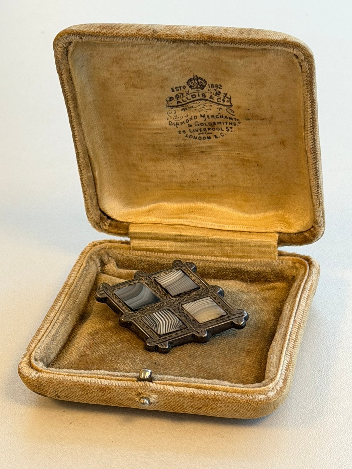 Antieke Victoriaanse Schotse Agaat Broche Zilver 4,5cm Etui, Sieraden, Tassen en Uiterlijk, Antieke sieraden, Ophalen of Verzenden