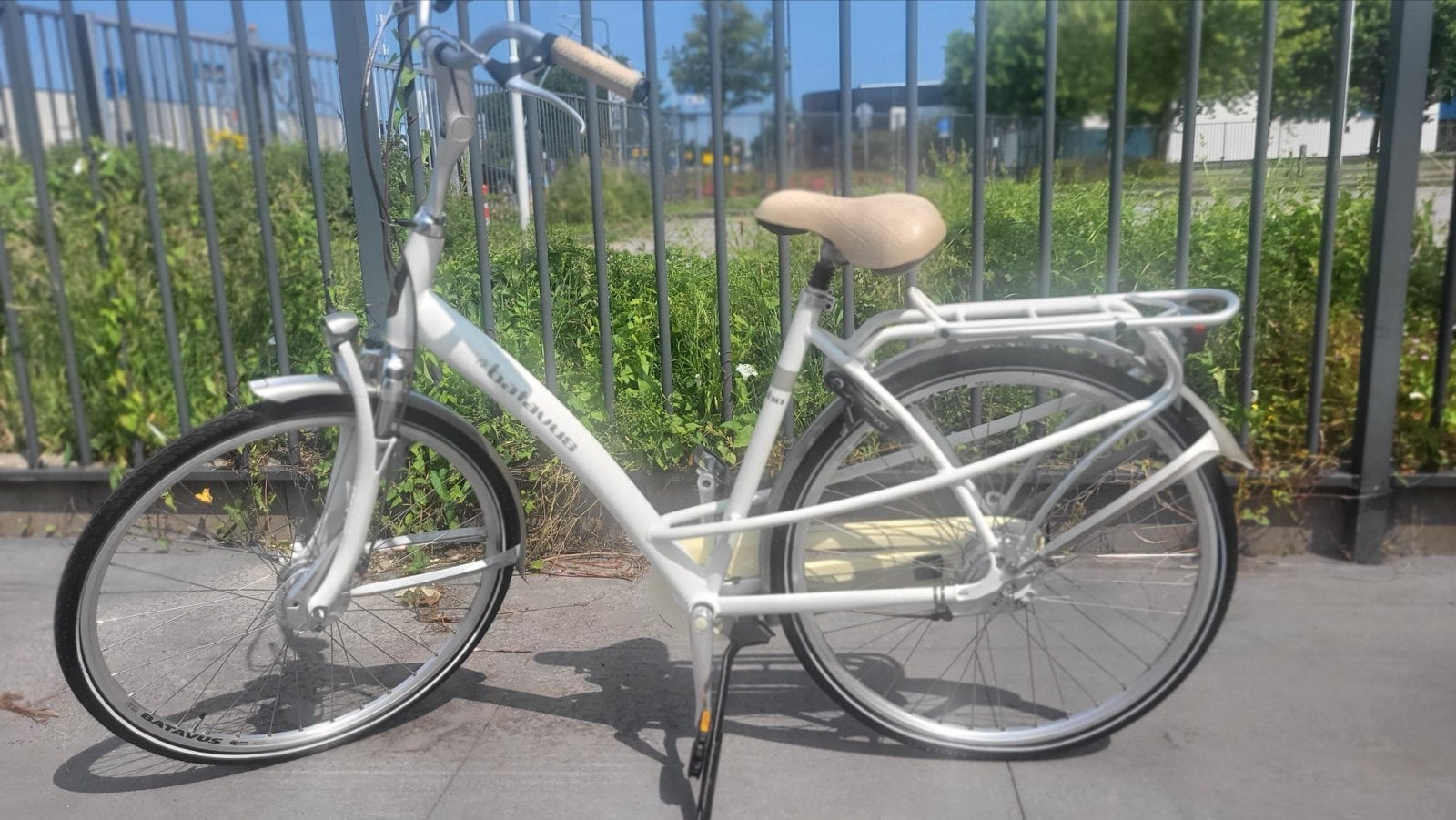 Batavus Damesfiets - Frame 53 cm wit, Fietsen en Brommers, 50 tot 53 cm, Ophalen, Gebruikt, Batavus