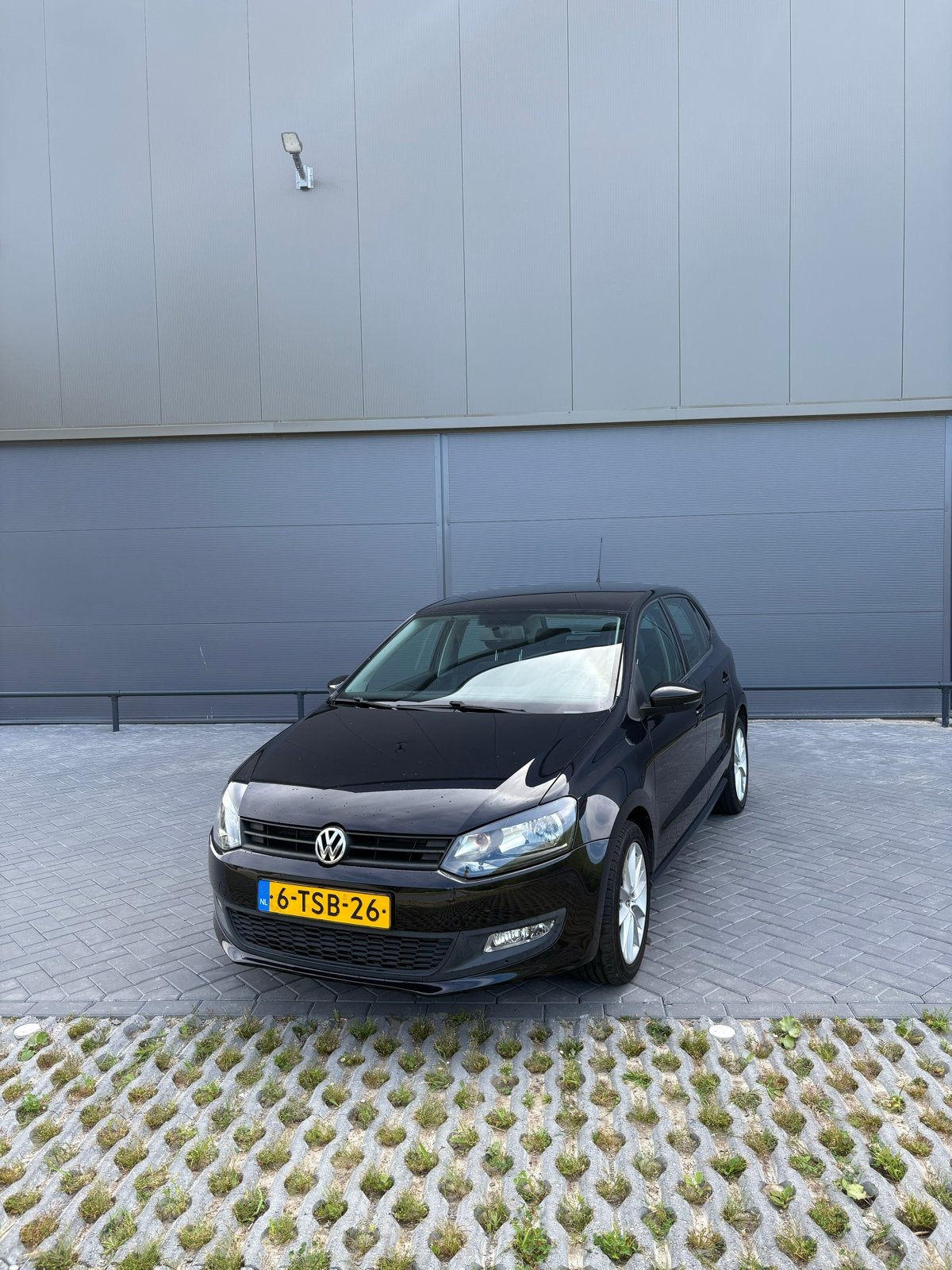 Volkswagen Polo 1.2  | NIEUWE DISTRIBUTIE | Carplay!!| airco, Voorwielaandrijving, Euro 5, 40 €/maand, Zwart