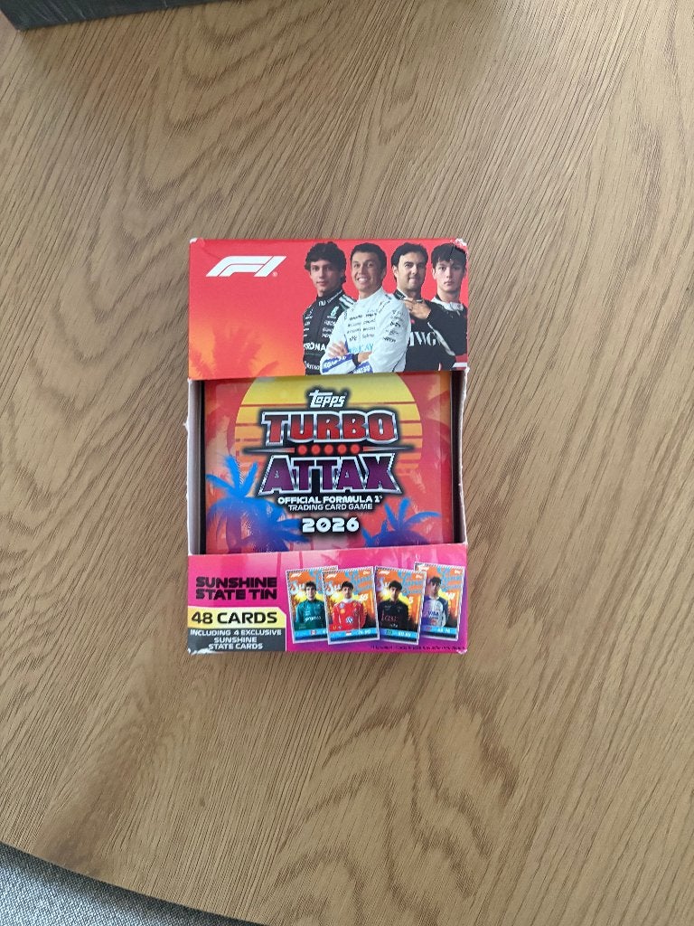 Topps turbo attax F1 tins, Ophalen of Verzenden, Nieuw, Boosterbox