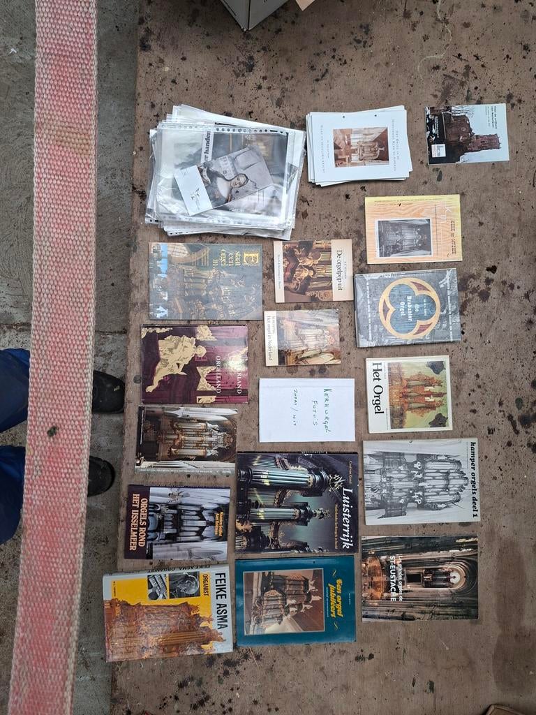 16 orgelboeken etcetera, Ophalen of Verzenden