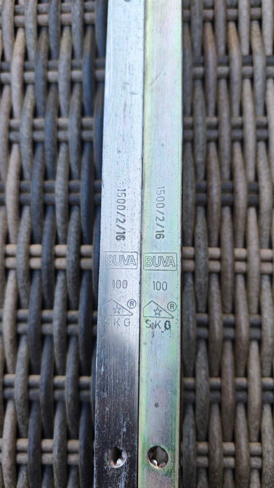 BUVA Meerpuntsluiting Raam SKG* DM33 (2 stuks), Ophalen, Gebruikt, Slot