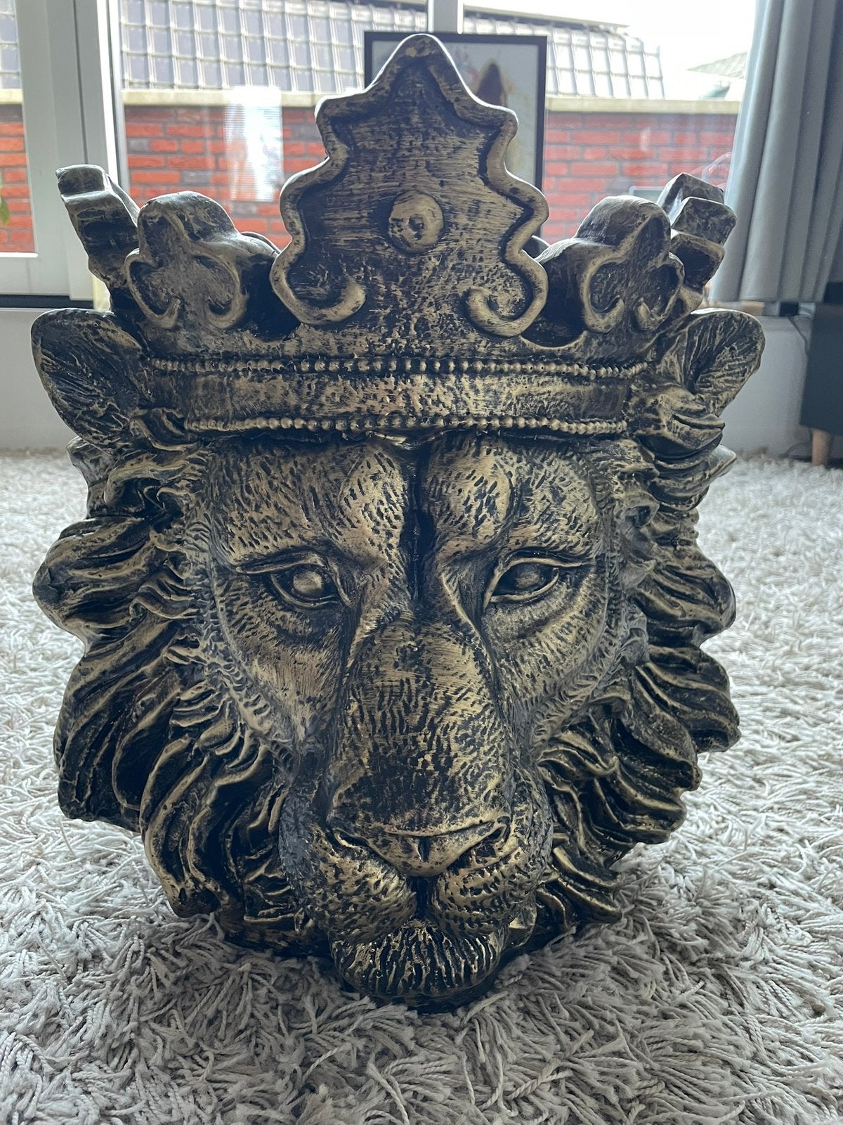 Leeuwenkop met kroon - Decoratief bloempot, 25 tot 40 cm, Overige materialen, Rond, Ophalen of Verzenden