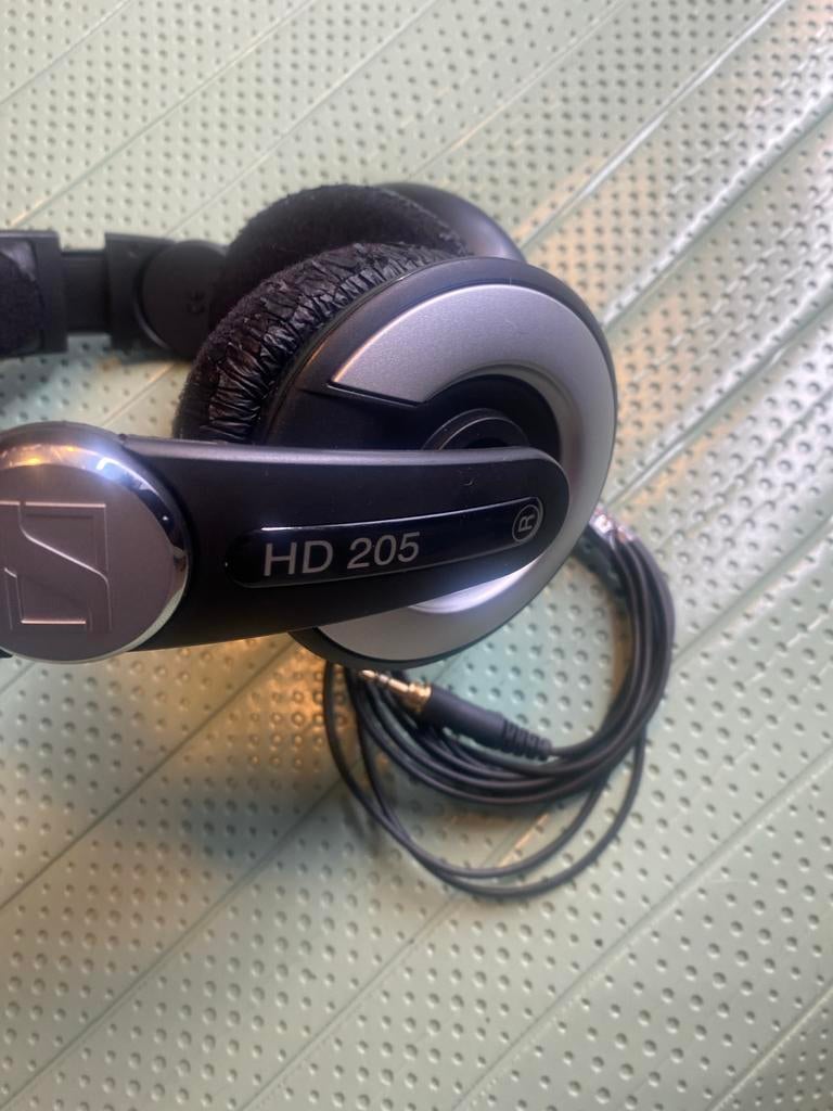 Sennheiser HD 205 koptelefoon, Audio, Tv en Foto, Koptelefoons, Ophalen of Verzenden, Gebruikt, Op oor (supra aural), Sennheiser