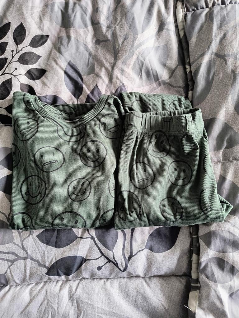 2 Feetje pyjama's, Nacht- of Onderkleding, Gebruikt, Jongen of Meisje, Ophalen of Verzenden