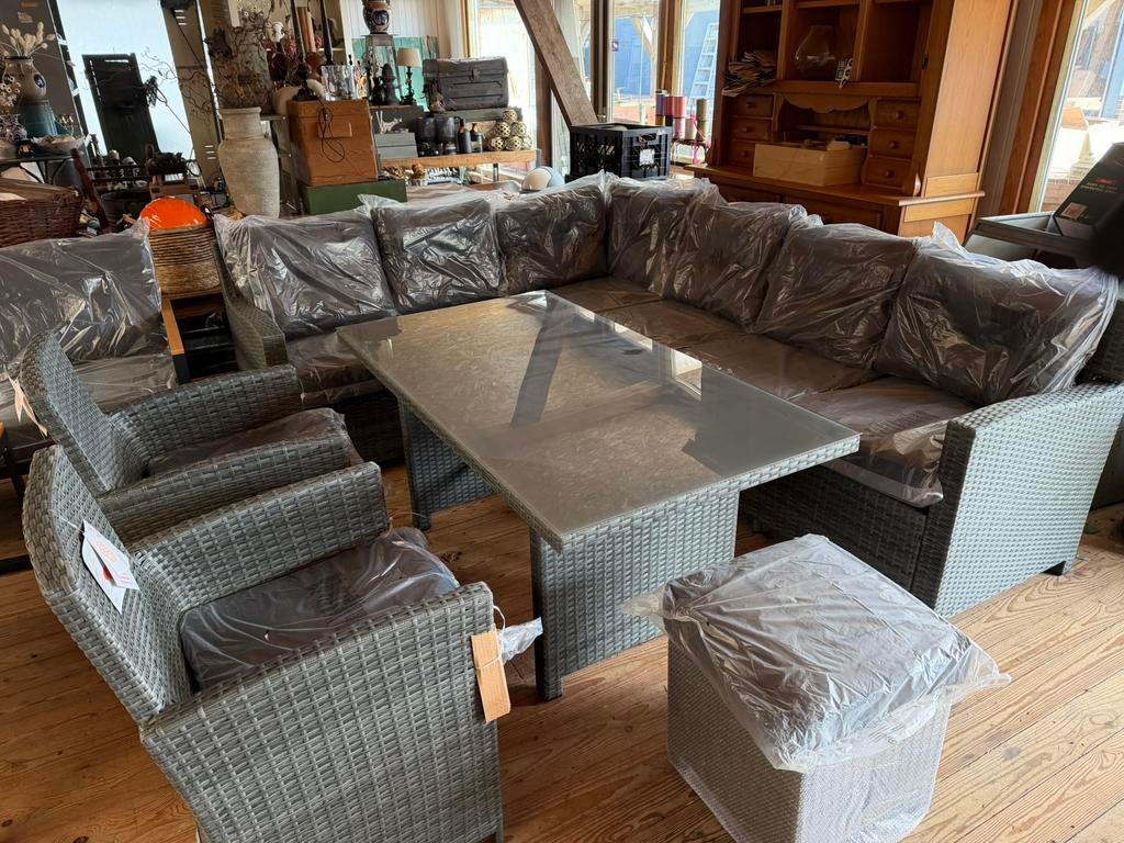 Mooie grote loungeset hoekbank met hoge tafel en 2 stoelen, Bank, Meer dan 8 zitplaatsen, Nieuw, Ophalen of Verzenden