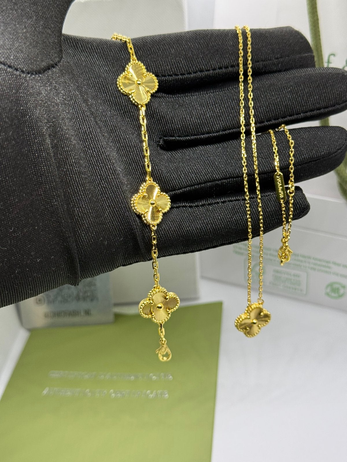 Van Cleef & Arpels Alhambra - Set 2in1 ( Armband & Ketting ), Ophalen of Verzenden, Zo goed als nieuw, Goud