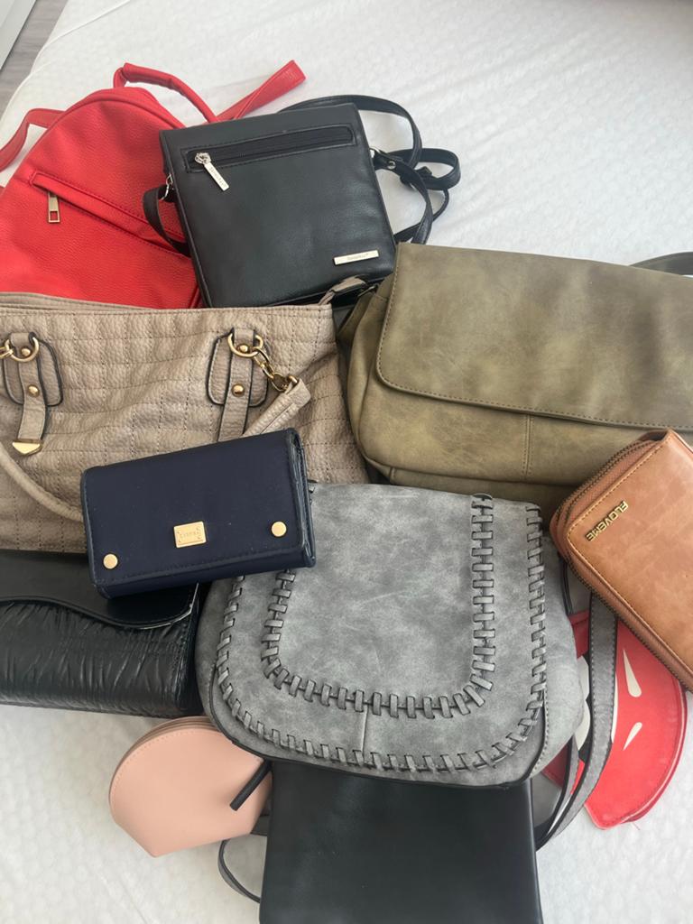Diverse tassen collectie - Handtassen, schoudertassen en mee, Sieraden, Tassen en Uiterlijk, Tassen | Damestassen, Ophalen of Verzenden