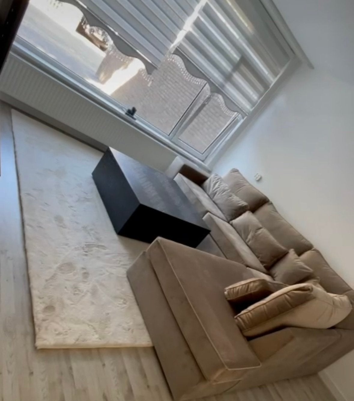 Moderne Hoekbank met Draaifauteuil - Zo goed als nieuw, Ophalen, 250 tot 300 cm, Hoekbank, 75 tot 100 cm
