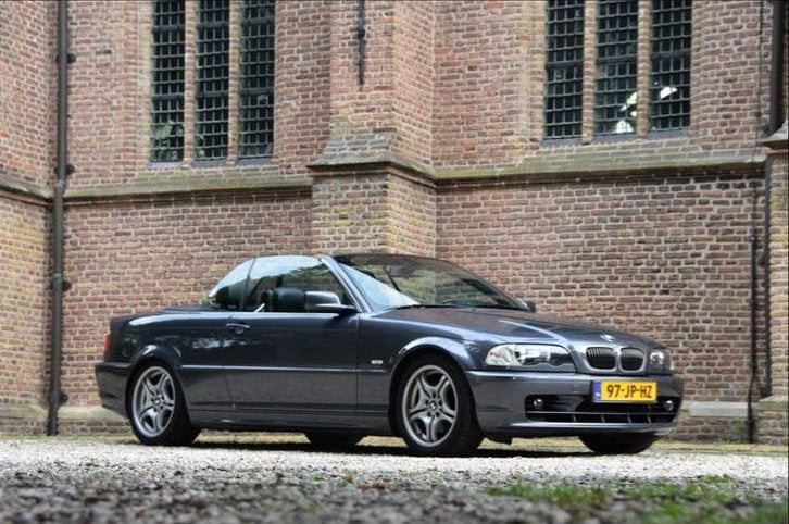 BMW e46 325i cabriolet, Auto's, BMW, Automaat, Achterwielaandrijving, Zwart, Cabriolet