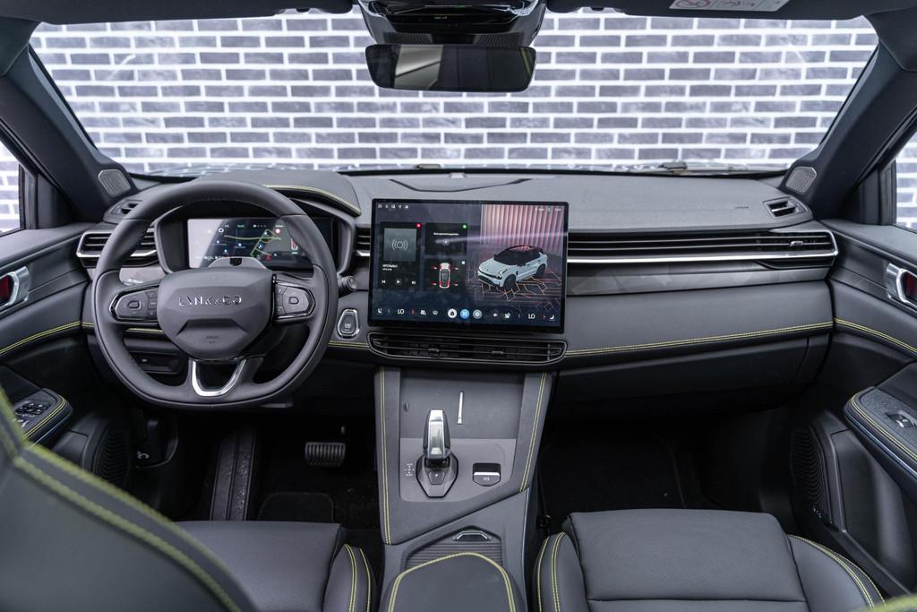 Lynk & Co 01 Plug-in Hybrid 1.5 More | 21 inch velgen | 360, Auto's, Lynk & Co, 4 cilinders, 276 pk, Zwart, Bedrijf
