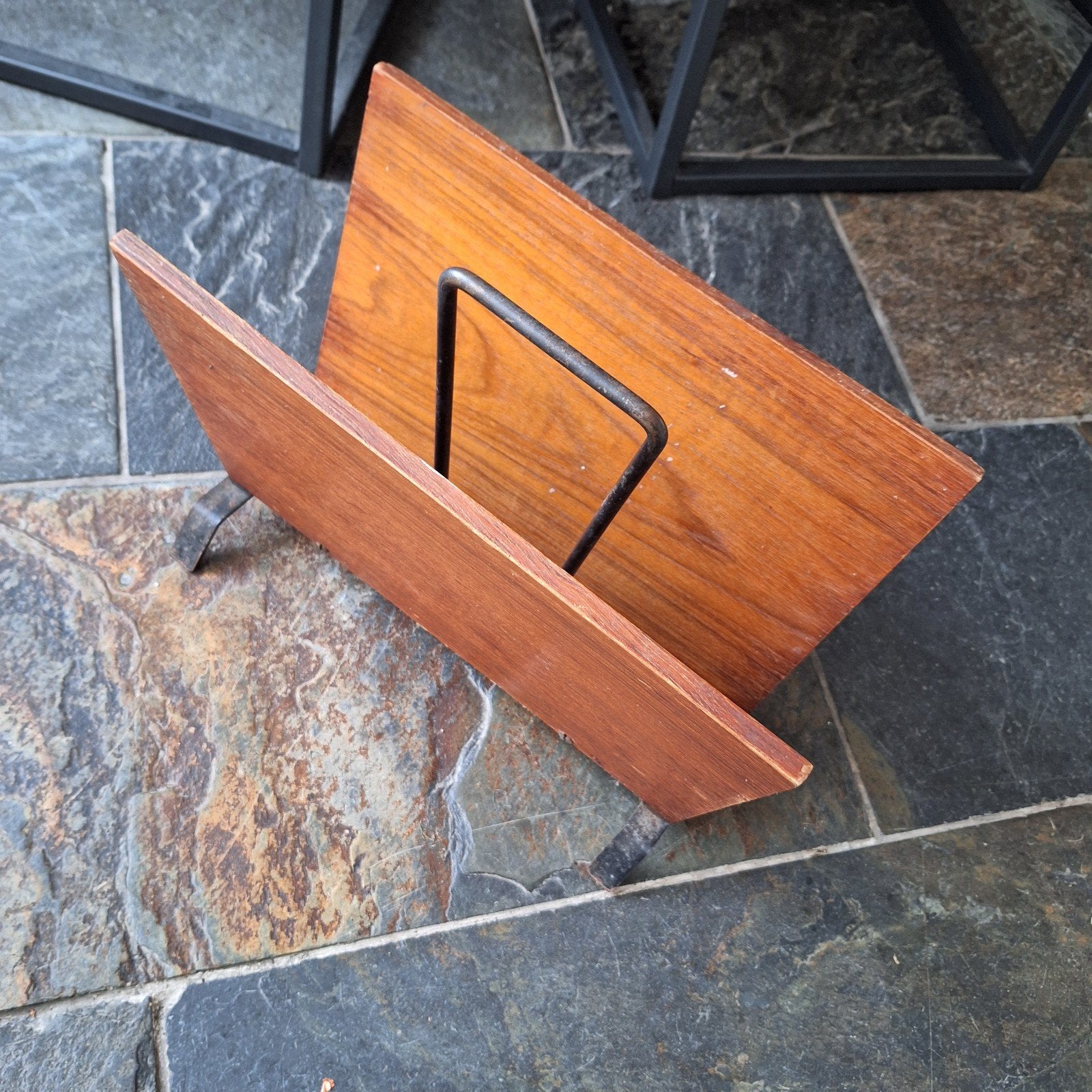 Vintage houten krantenbak lectuurbak 35cm breed, Gebruikt, Hout, Krantenbak, Vintage