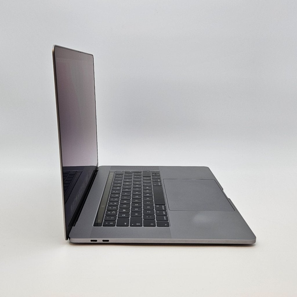 MacBook Pro 15 Inch 2016 - i7 2,7GHz 16GB RAM 512GB SSD, Apple, Zo goed als nieuw, Support@apple.com, One Apple Park Way
Cupertino, CA 95014
United States