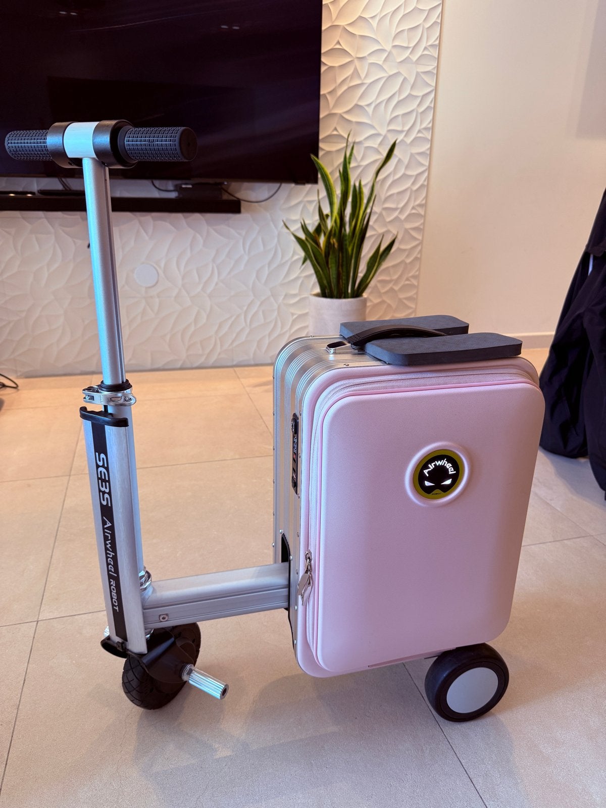 Airwheel SE3S Elektrische Koffer - Roze/Zilver, Ophalen, Zo goed als nieuw, Elektrische step (E-scooter)