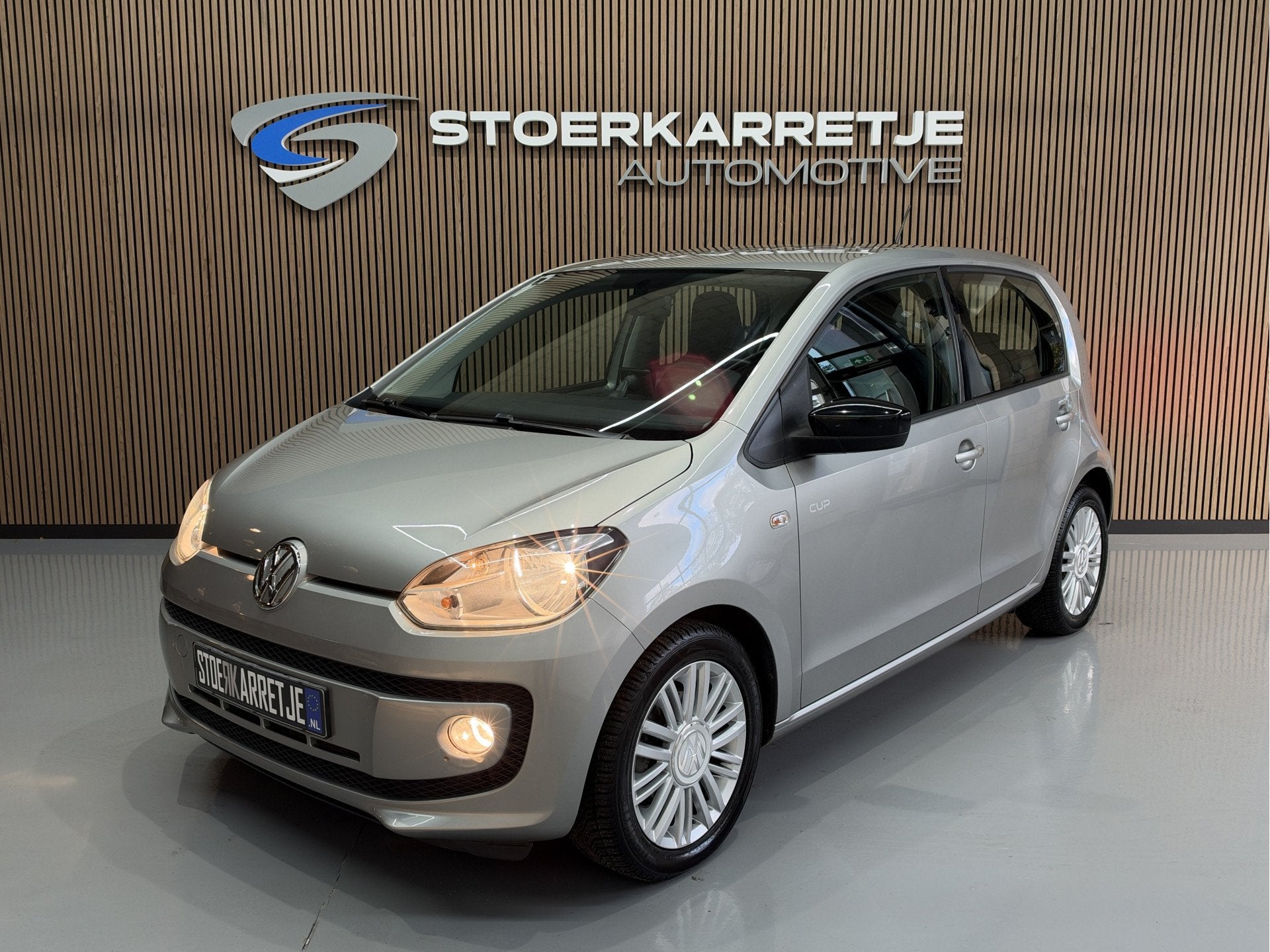 Volkswagen up! 1.0 Cup up! BlueMotion Navi | 15" | Airco | S, Auto's, Voorwielaandrijving, Stof, Gebruikt, 840 kg