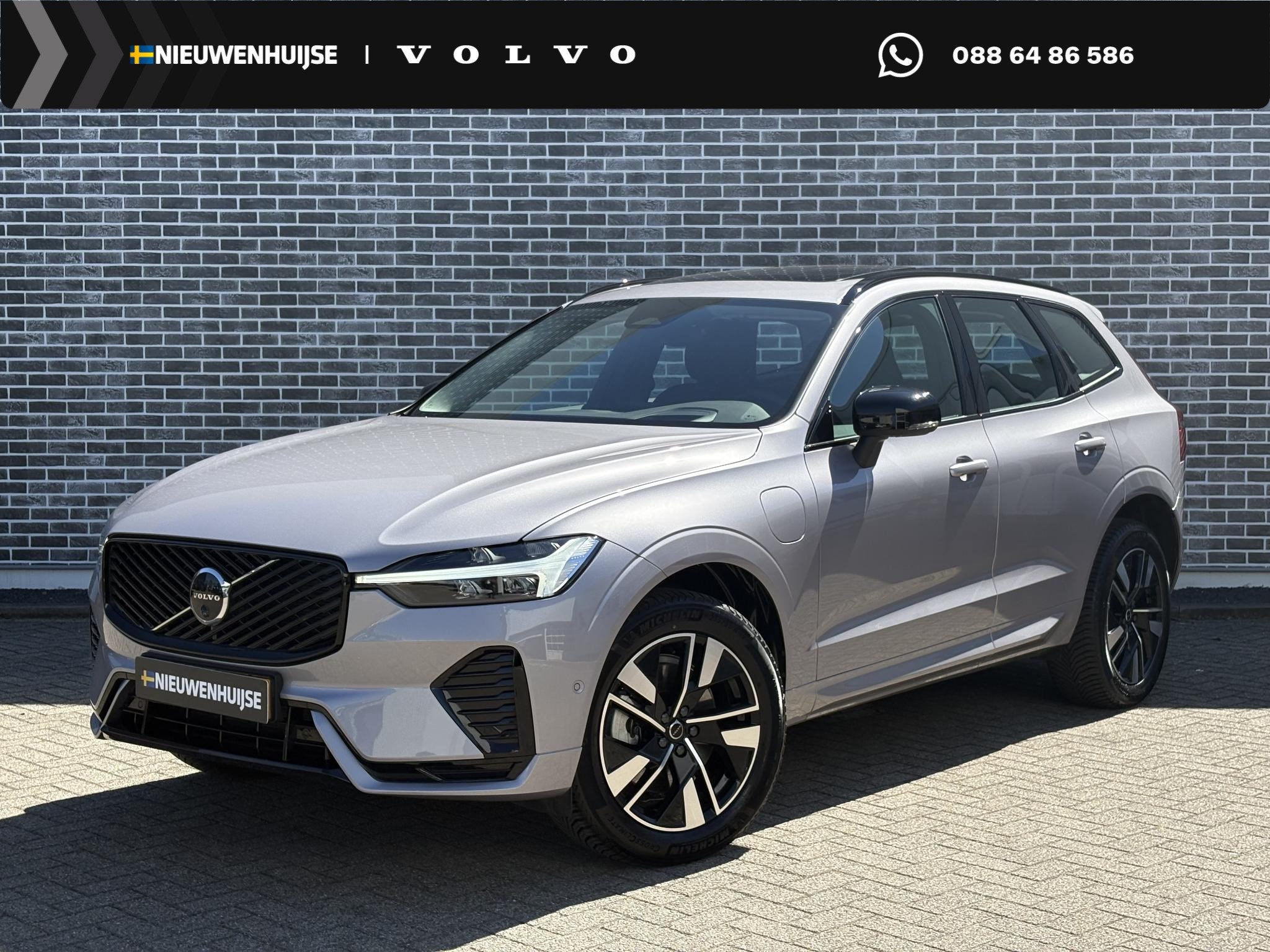 Volvo XC60 2.0 T6 Plug-in Hybrid AWD Plus Dark | PHEV | Face, Auto's, Gebruikt, Euro 6, 4 cilinders, 180 min